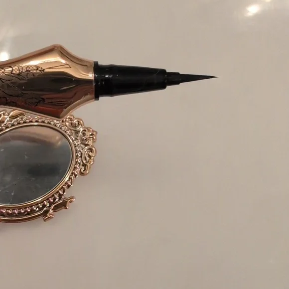 Kaqi Eye Liner - Picture 3 of 4